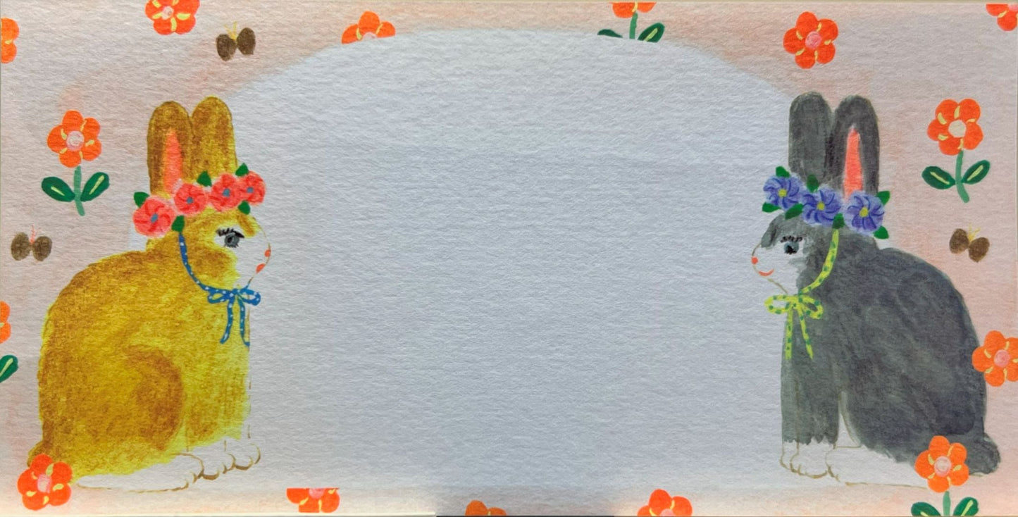 花かんむりのうさぎや妖精のような動物たちが描かれた、布川愛子デザインの一筆箋
Ichibitsusen letter paper designed by Aiko Fukawa, featuring rabbits with flower crowns and fairy-like animals
