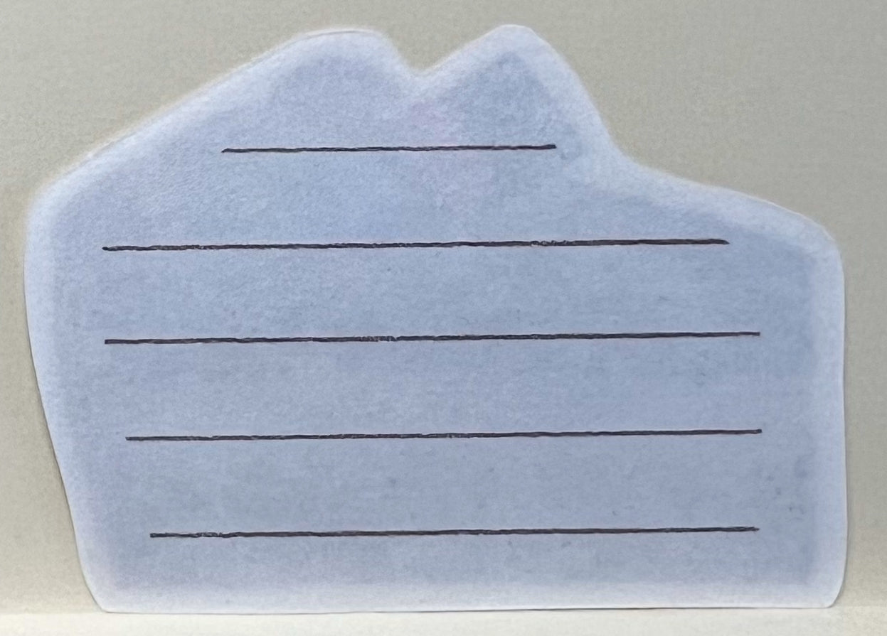 ケーキ型の裏面に横罫が印刷されたミニメモ(裏面) / Back of the cake-shaped mini memo with horizontal lines for writing