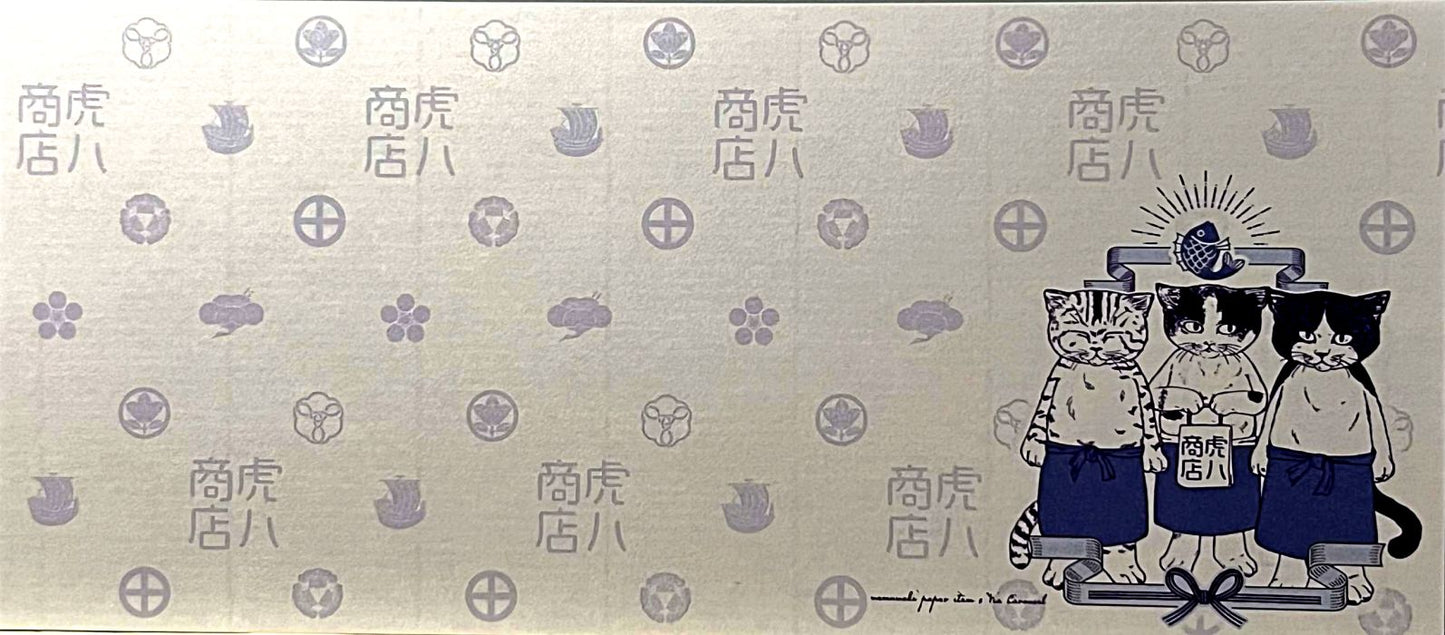 和の花模様に囲まれた3匹の猫が描かれた上品な一筆箋。日常のメッセージや贈り物にぴったり。/  
Elegant Japanese letter paper featuring three cats surrounded by floral motifs — perfect for thoughtful messages.