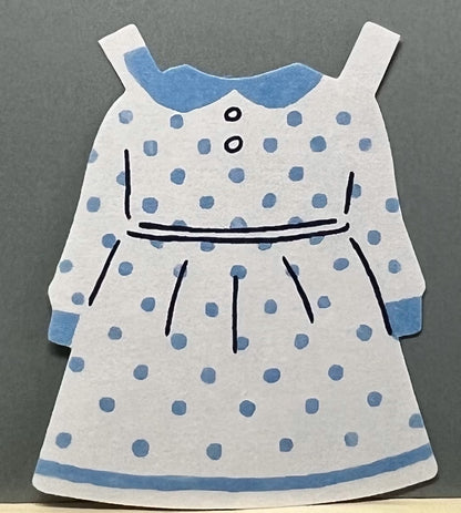 レトロな着せかえ人形型の便箋と、みずたま柄や花柄の洋服型メモがセットになったユニークなレターセット（封筒なし）。/  
A retro dress-up doll-themed letter set with polka-dot and floral outfit memo sheets — no envelope included, made in Japan.